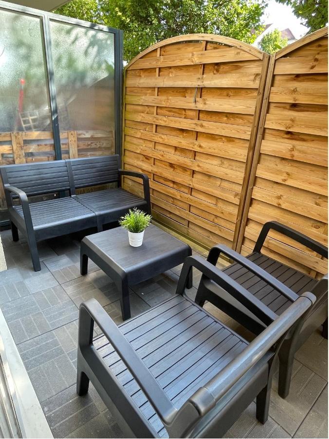 Апартаменты Grand F3 A 30Mn De Paris - Terrasse + Parking Prive Сент-Уан-л'Омон Экстерьер фото